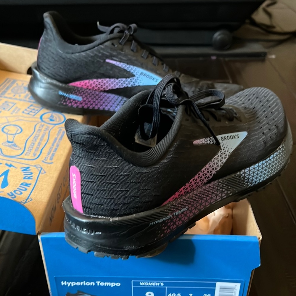 Brooks Hyperion Tempo